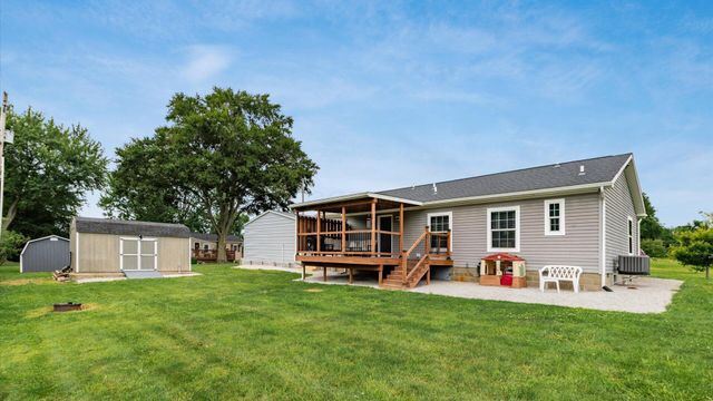 70 Liberty Avenue SE, Jacksontown, OH 43030