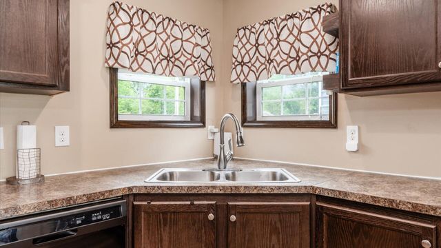 70 Liberty Avenue SE, Jacksontown, OH 43030