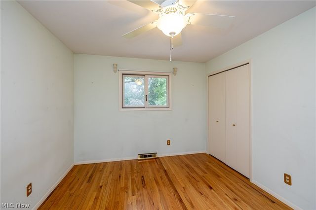 4668 Azalea Lane, North Olmsted, OH 44070