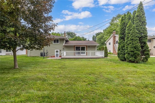4668 Azalea Lane, North Olmsted, OH 44070