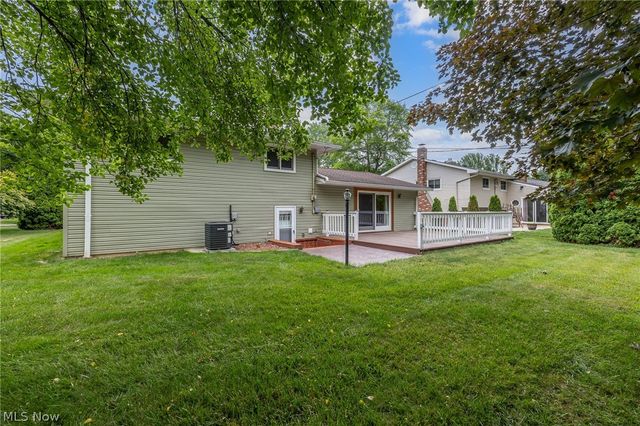 4668 Azalea Lane, North Olmsted, OH 44070