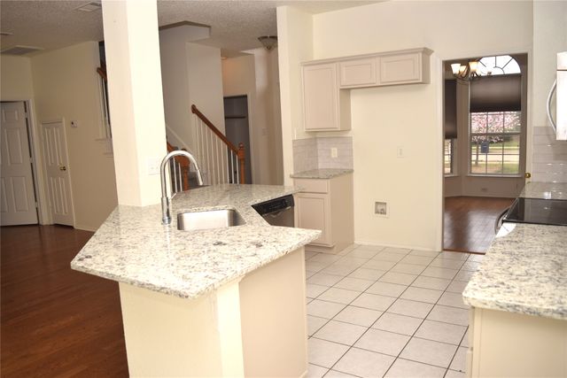 4840 Park Brook Drive, Fort Worth, TX 76137