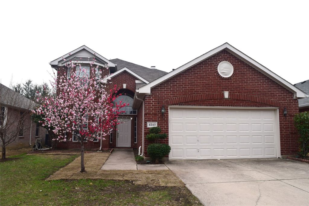 4840 Park Brook Drive, Fort Worth, TX 76137