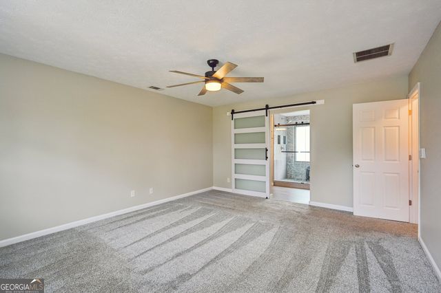 2241 Deer Oaks Trail, Lawrenceville, GA 30044