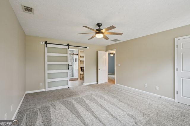 2241 Deer Oaks Trail, Lawrenceville, GA 30044