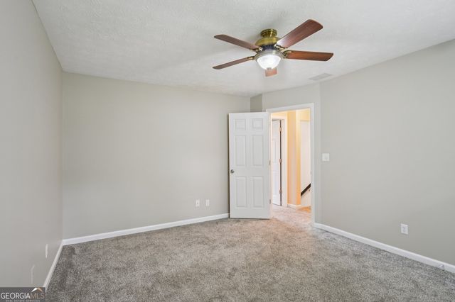 2241 Deer Oaks Trail, Lawrenceville, GA 30044