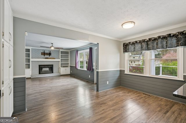 2241 Deer Oaks Trail, Lawrenceville, GA 30044