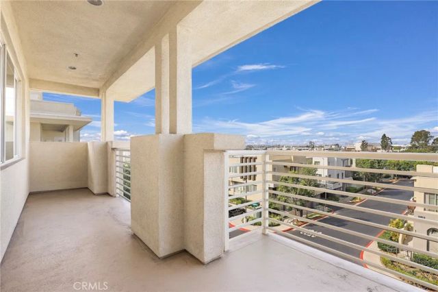 13024 Union Avenue 401, Hawthorne, CA 90250