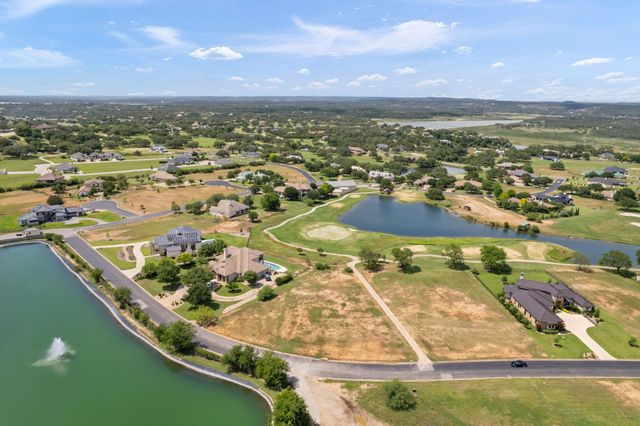1808 Ballinger Dr DR, Spicewood, TX 78669