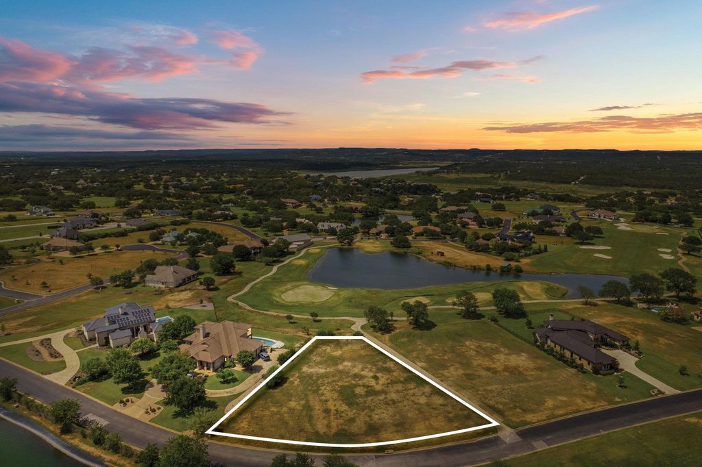 1808 Ballinger Dr DR, Spicewood, TX 78669