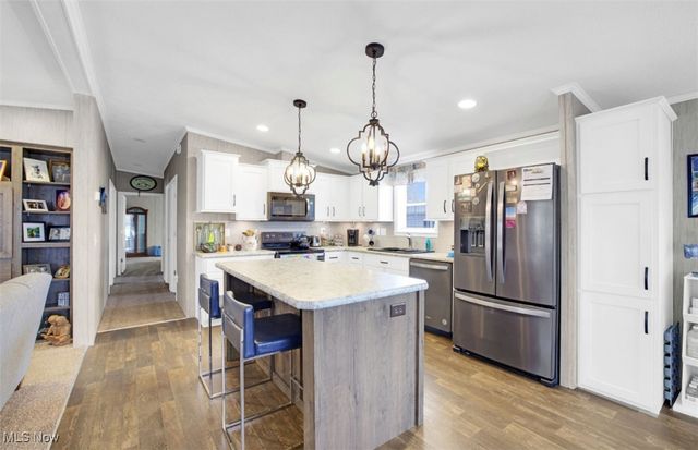 32 C Street SW, Navarre, OH 44662