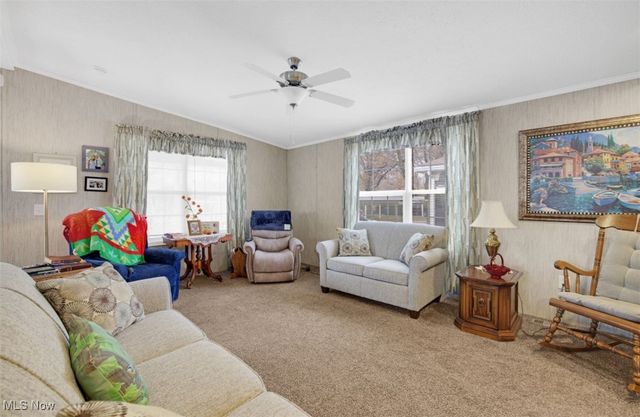 32 C Street SW, Navarre, OH 44662