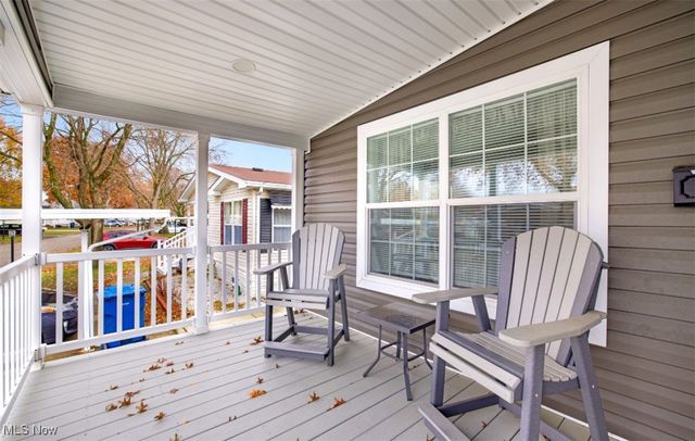 32 C Street SW, Navarre, OH 44662