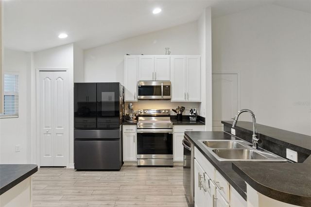 1041 BROOKS WAY, Winter Haven, FL 33880