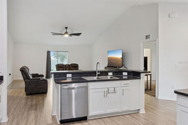1041 BROOKS WAY, Winter Haven, FL 33880