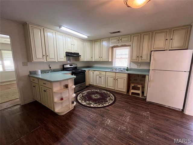 317 Main Street, Steele, MO 63877