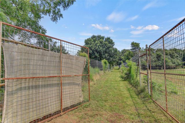 18197 Fm 619, Elgin, TX 78621