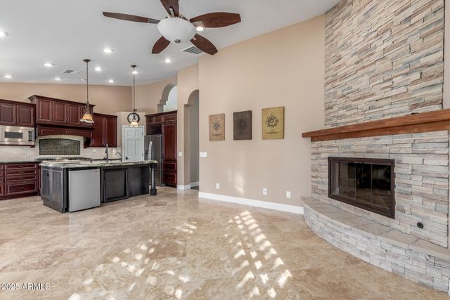 16038 S 35TH Way, Phoenix, AZ 85048