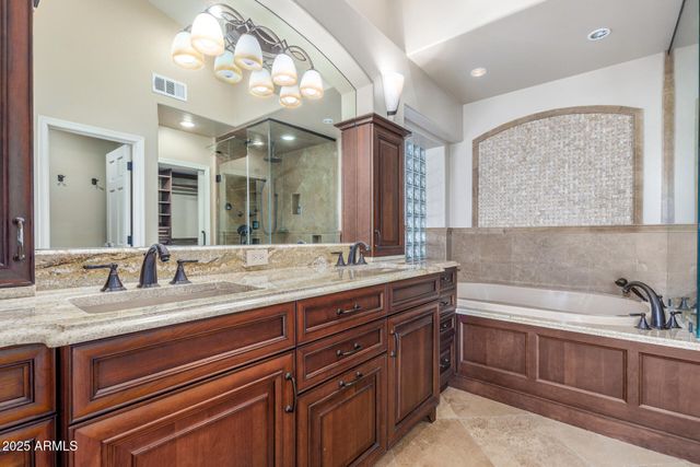 16038 S 35TH Way, Phoenix, AZ 85048