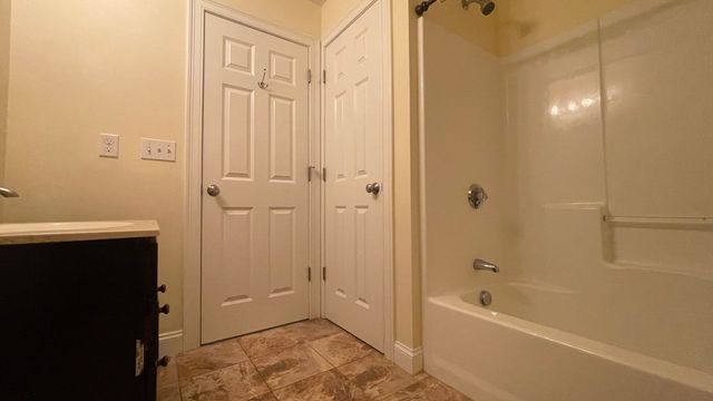 16 Tuckerdale Way 16, Millis, MA 02054
