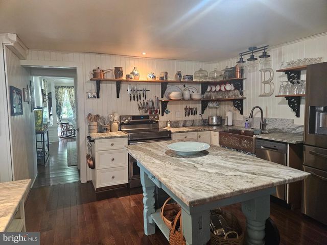 202 CENTRAL AVE, Ridgely, MD 21660