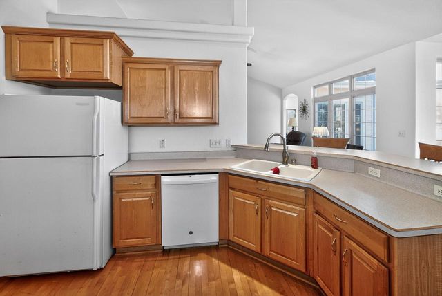 8244 Anna AVENUE, Waterford, WI 53185