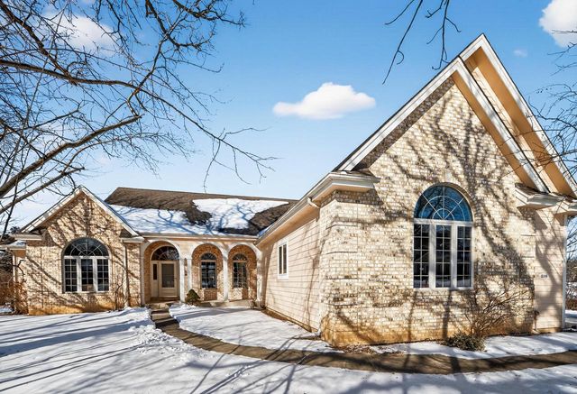 8244 Anna AVENUE, Waterford, WI 53185