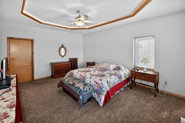 8244 Anna AVENUE, Waterford, WI 53185