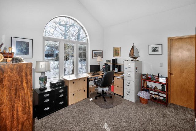 8244 Anna AVENUE, Waterford, WI 53185