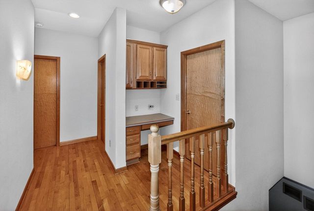 8244 Anna AVENUE, Waterford, WI 53185