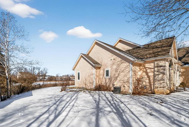 8244 Anna AVENUE, Waterford, WI 53185