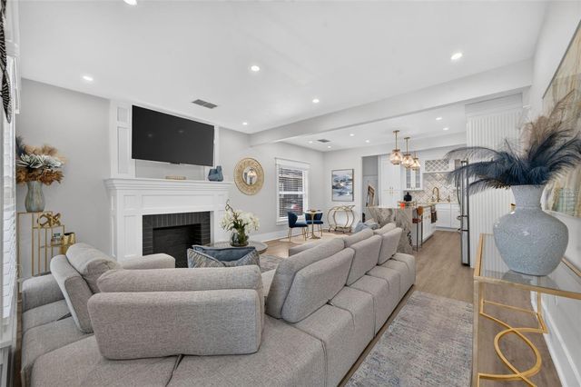 413 W PRINCETON STREET, Orlando, FL 32804