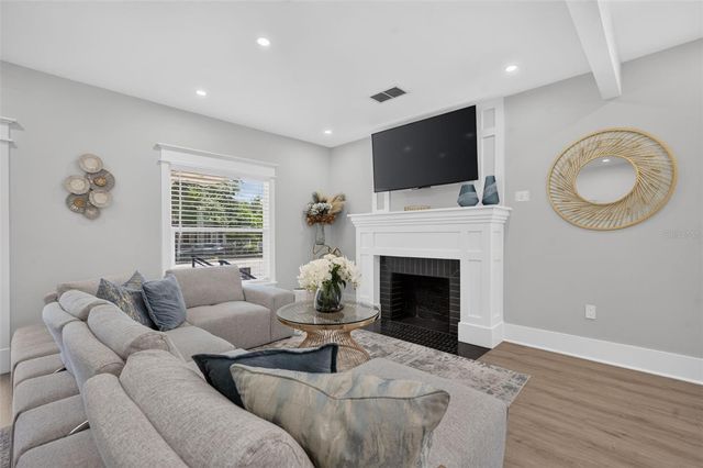 413 W PRINCETON STREET, Orlando, FL 32804