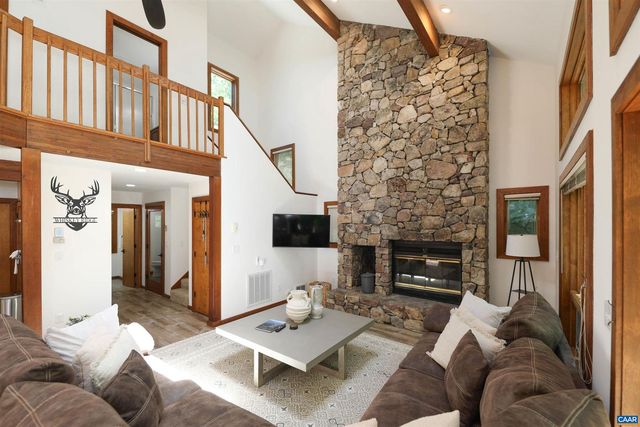 278 E CATOCTIN DR, Wintergreen Resort, VA 22967