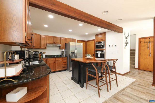 278 E CATOCTIN DR, Wintergreen Resort, VA 22967