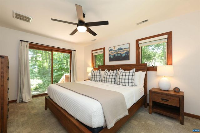 278 E CATOCTIN DR, Wintergreen Resort, VA 22967