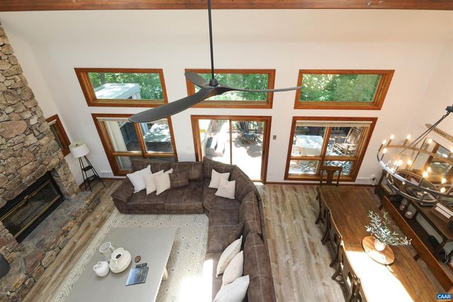 278 E CATOCTIN DR, Wintergreen Resort, VA 22967