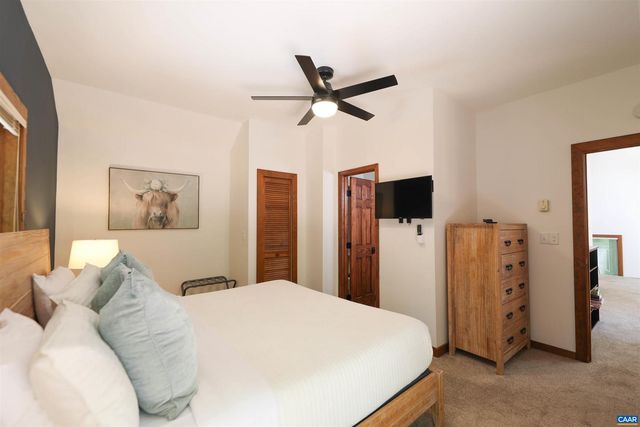 278 E CATOCTIN DR, Wintergreen Resort, VA 22967