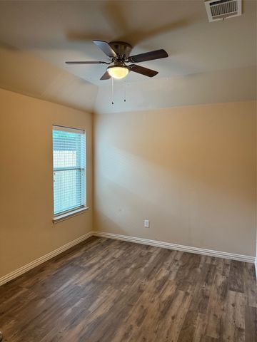 2424 Gold Rush Drive, Mckinney, TX 75071