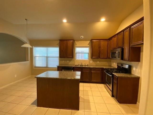 2424 Gold Rush Drive, Mckinney, TX 75071