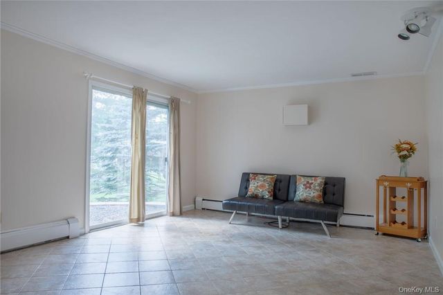 8 Fillmore Court, Highland Mills, NY 10930