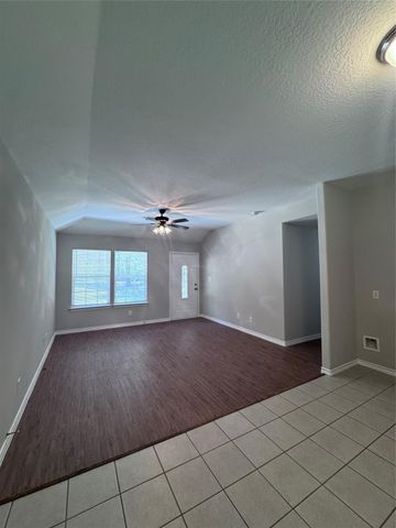 12551 Royal Lake Drive, Conroe, TX 77303