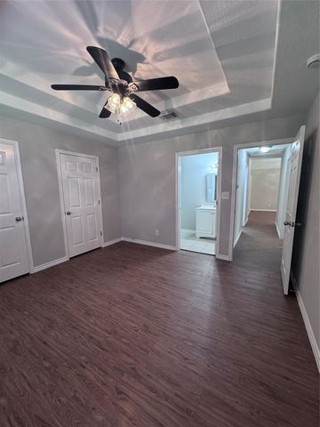 12551 Royal Lake Drive, Conroe, TX 77303