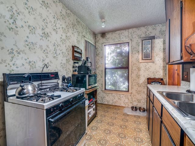 113 W State Street, Garland, TX 75040