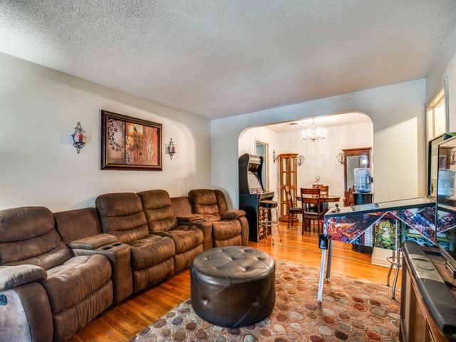 113 W State Street, Garland, TX 75040