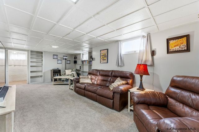 1851 E PERSHING BLVD, Cheyenne, WY 82001