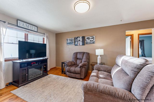 1851 E PERSHING BLVD, Cheyenne, WY 82001