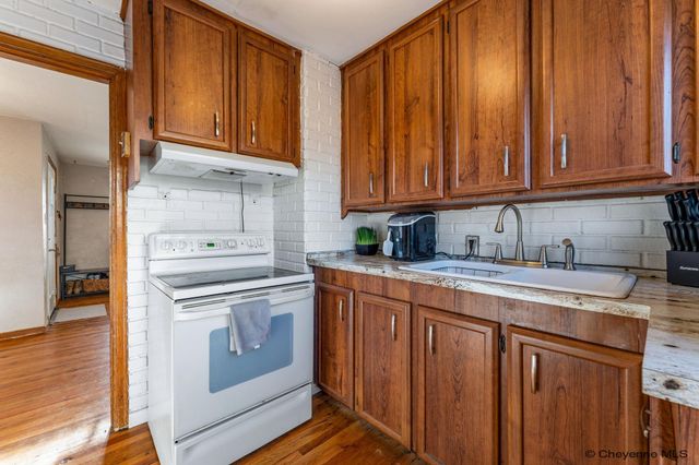 1851 E PERSHING BLVD, Cheyenne, WY 82001