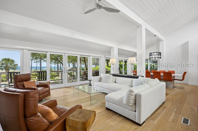 33 Ruddy Turnstone Rd, Hilton Head Island, SC 29928