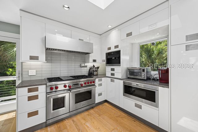33 Ruddy Turnstone Rd, Hilton Head Island, SC 29928